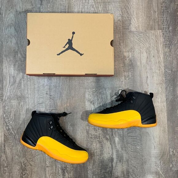 Jordan Men\'s Black and Yellow Trainers main image 6